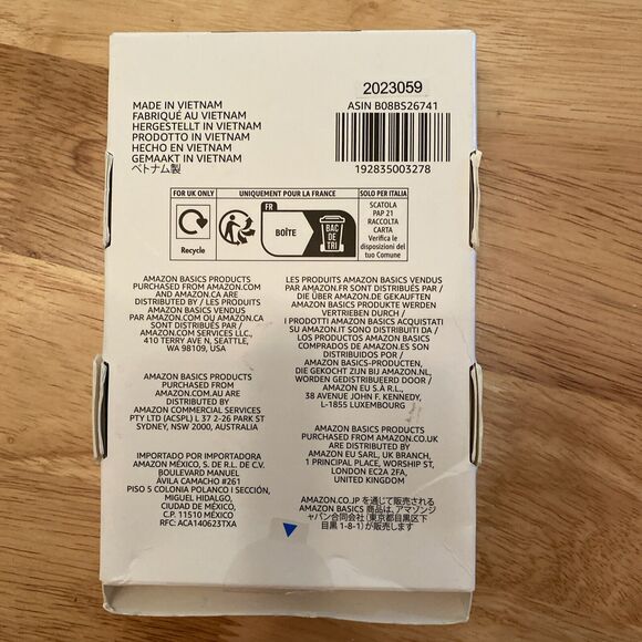 Amazon Basics Ultra High-Speed 8K HDMI Cable 3ft Gray Braided Cable audio/video - Picture 8 of 11